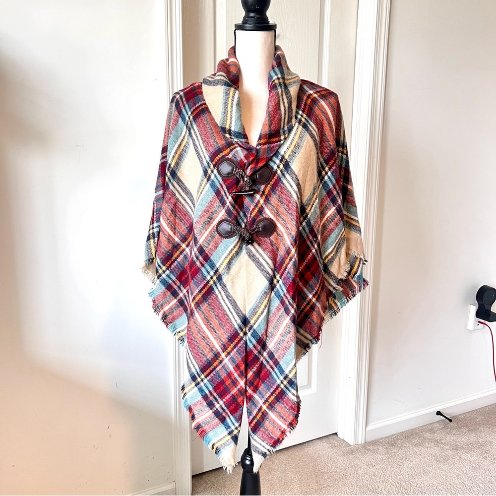 MIXIT Tartan Plaid Toggle Closure Blanket Poncho—SZ. One Size
